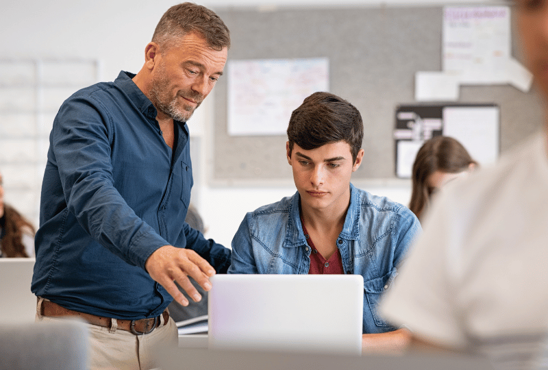 Intégrer un logiciel de comptabilité au coeur de vos cours